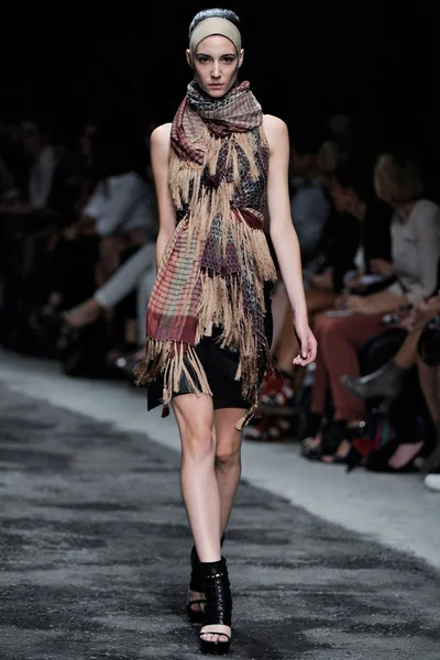 Look 33